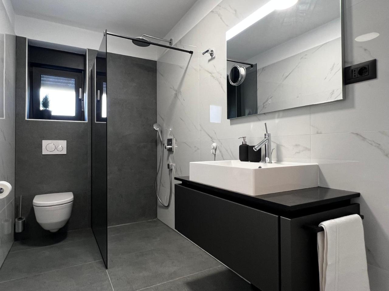 White Pearl Apartments - NEW - 5