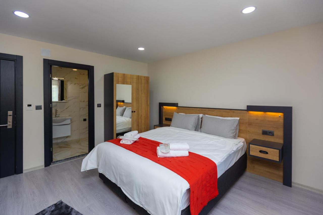 Moonlight Suite photo 3