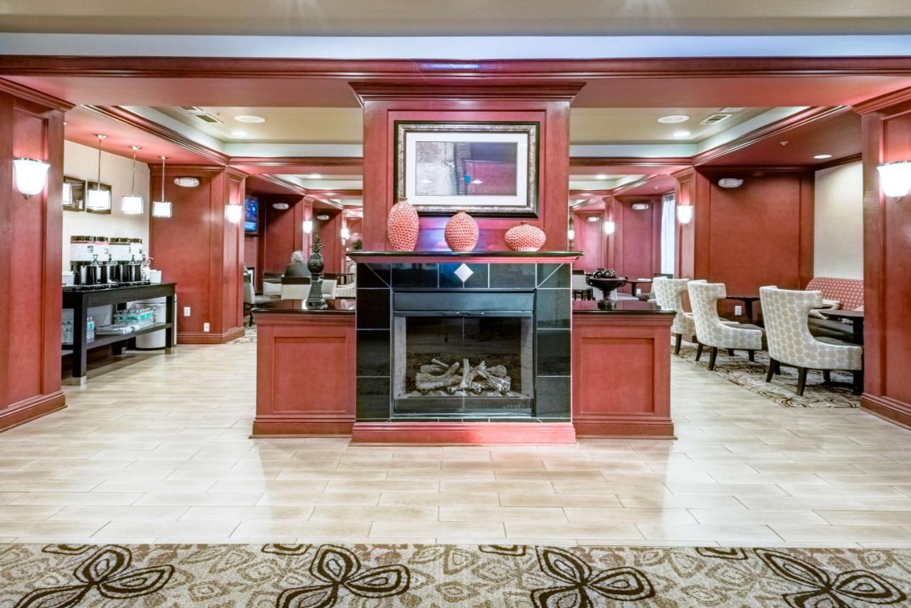 Hampton Inn Montgomery-South-Airport photo 3