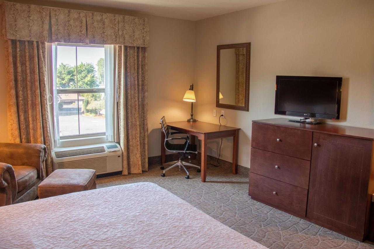 Hampton Inn Murphy photo 2