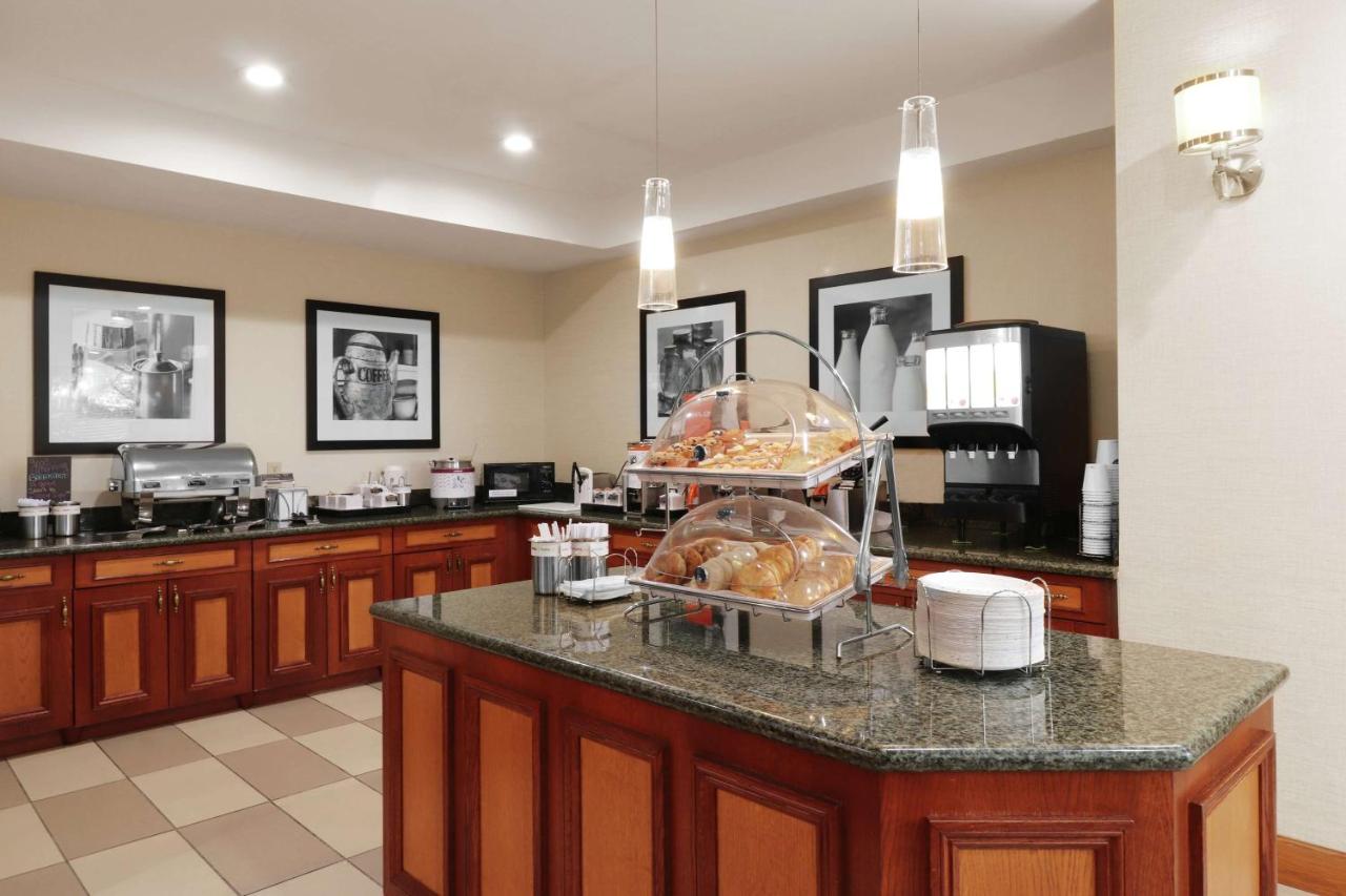 Hampton Inn Heath-Newark photo 4