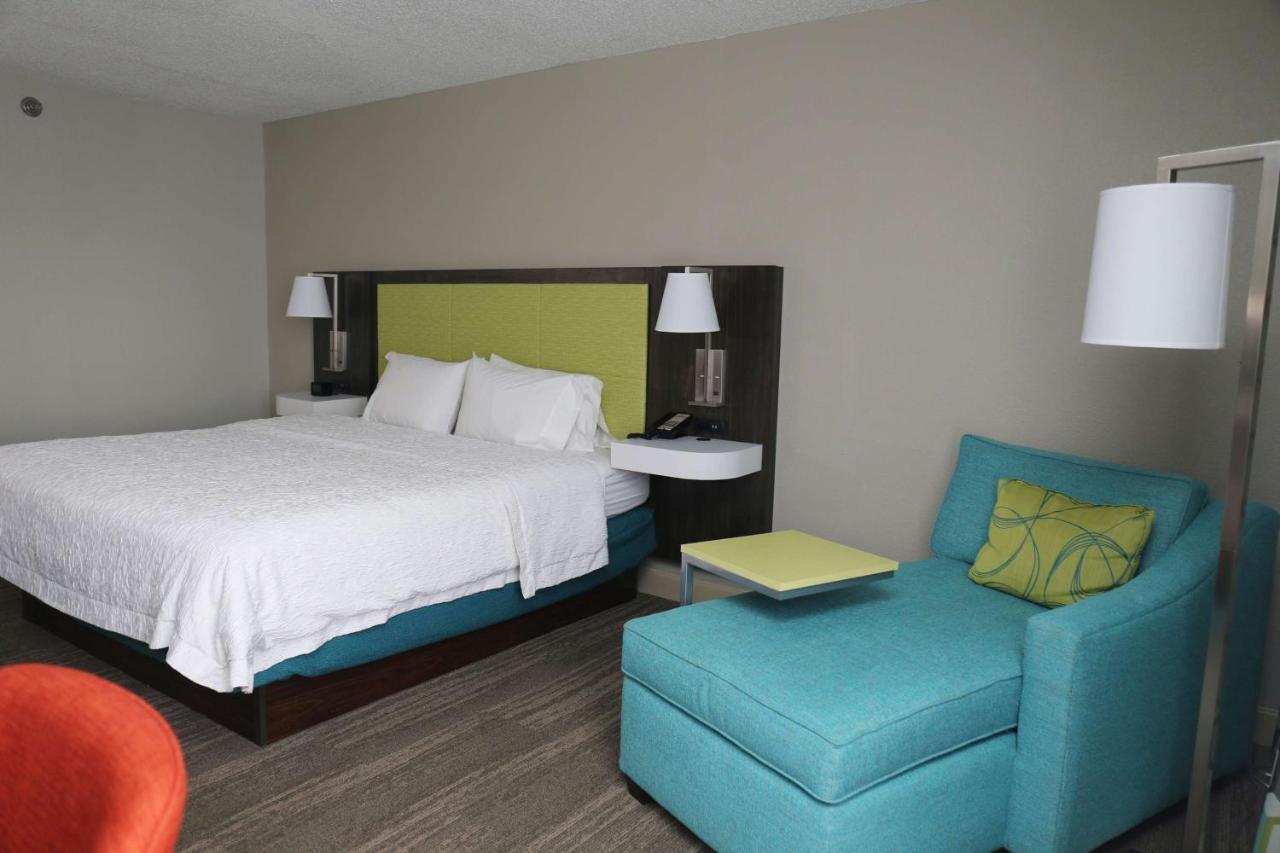 Hampton Inn Sumter photo 2