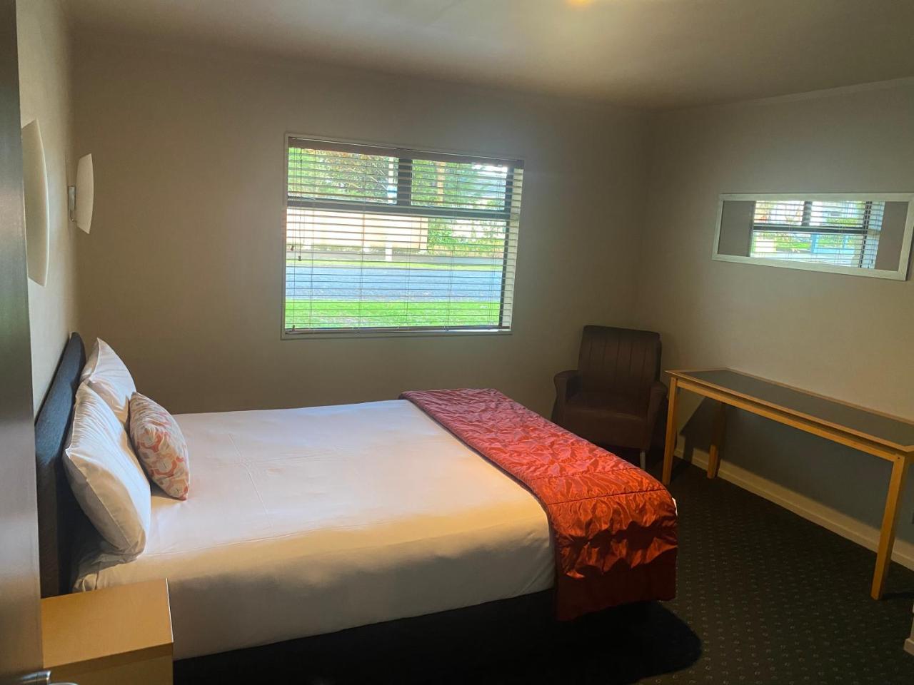 Bentleys Motor Inn photo 2
