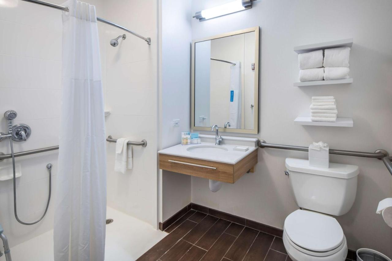 Hampton Inn & Suites Chicago/Lincolnshire photo 4