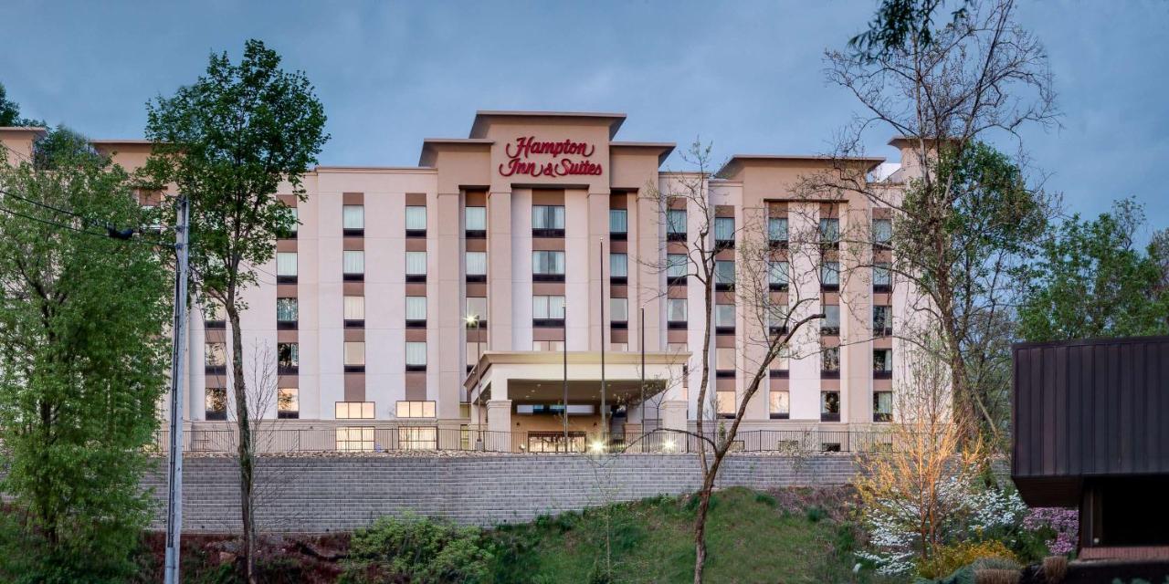 Hampton Inn & Suites Knoxville Papermill Drive photo 4