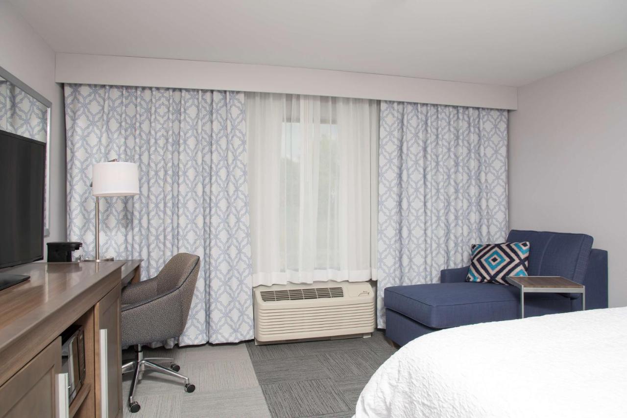 Hampton Inn & Suites Michigan City photo 3