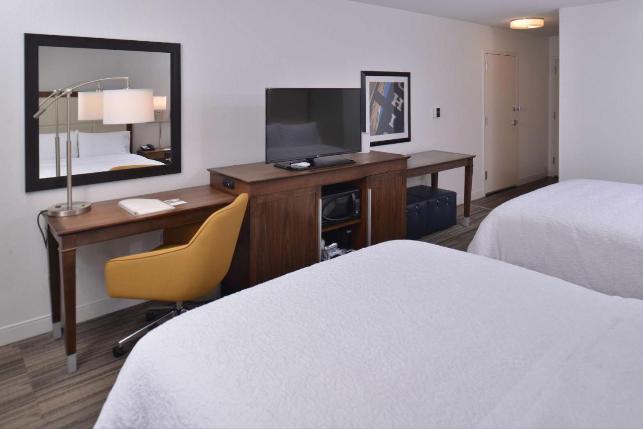Hampton Inn & Suites Ann Arbor-West photo 3