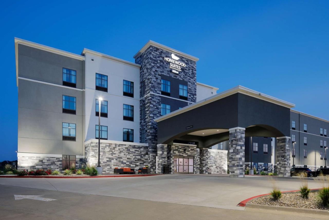 Photo - Homewood Suites By Hilton Topeka