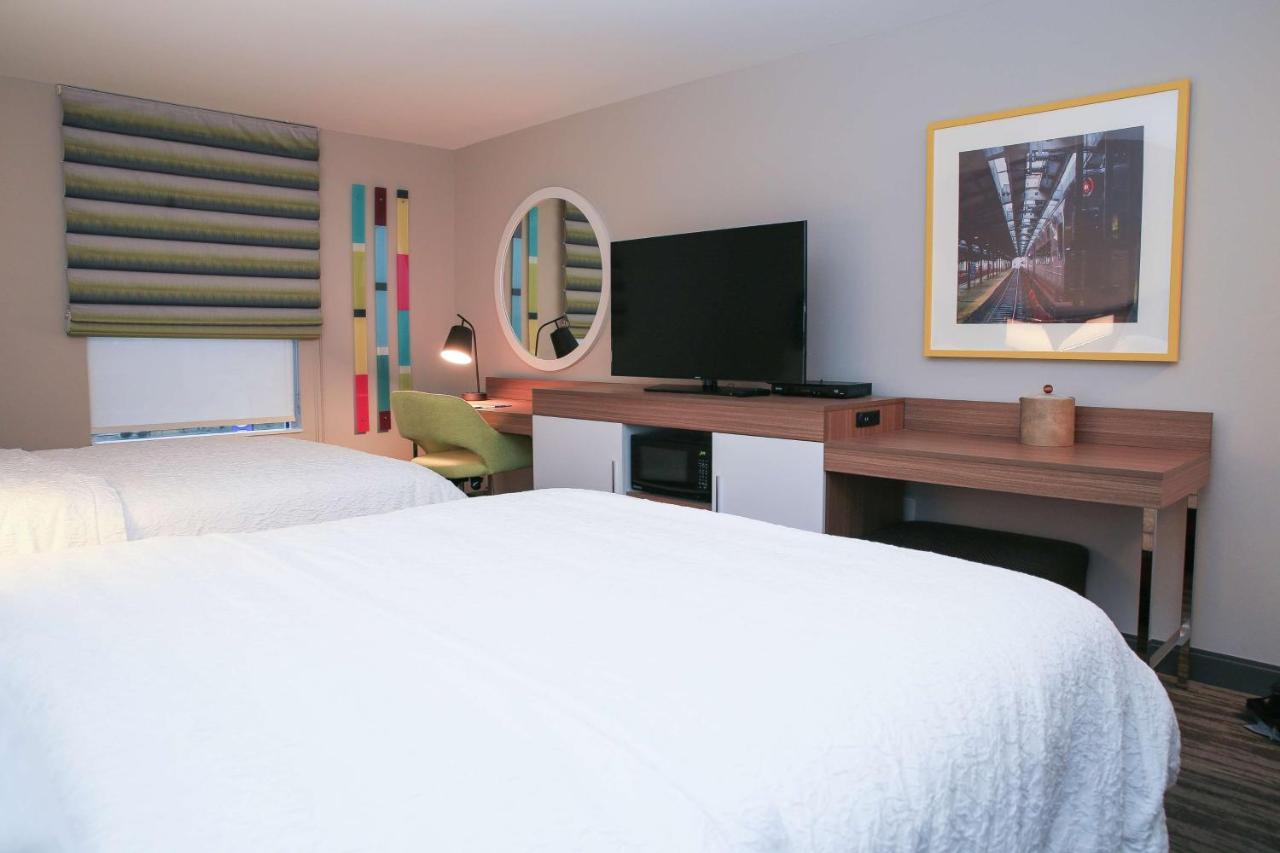 Hampton Inn & Suites Mount Laurel/Moorestown photo 4
