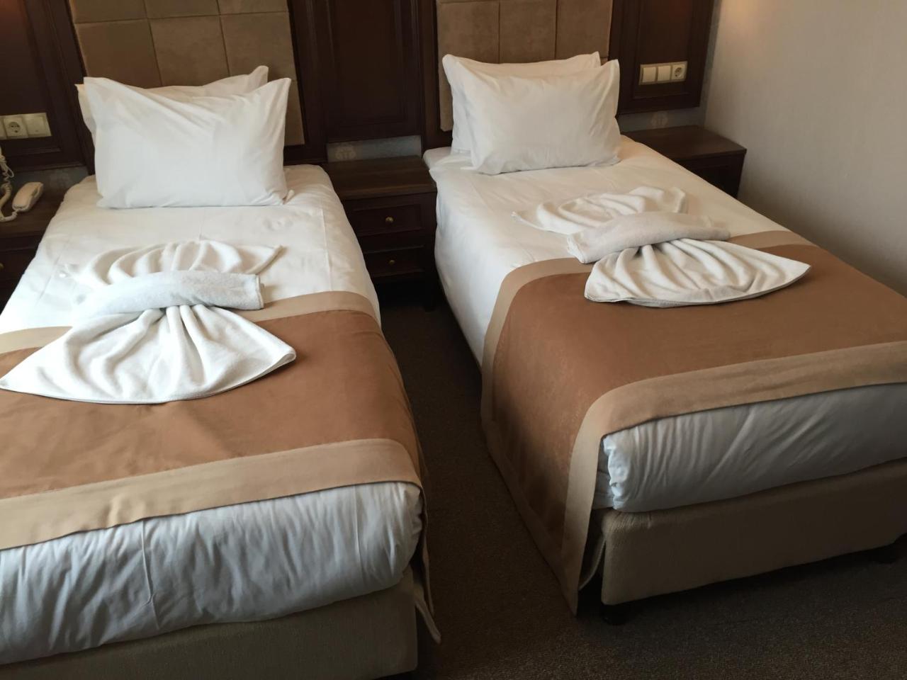 Golden Pen Hotel photo 2