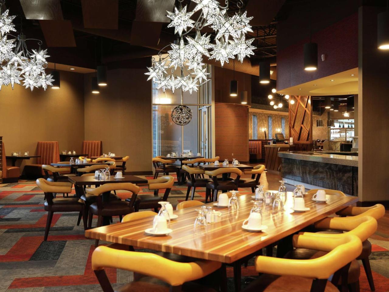 DoubleTree by Hilton Omaha Southwest photo 3