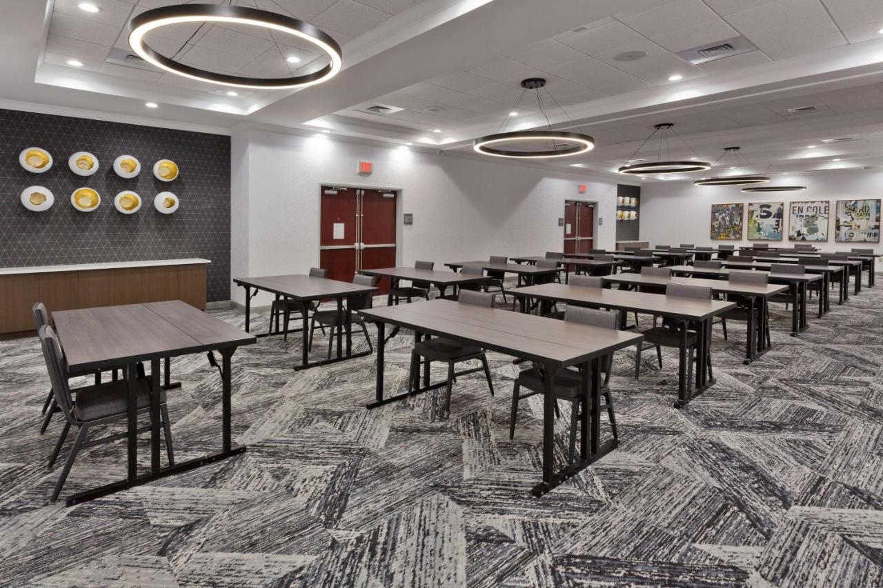 Doubletree by Hilton Dothan photo 3