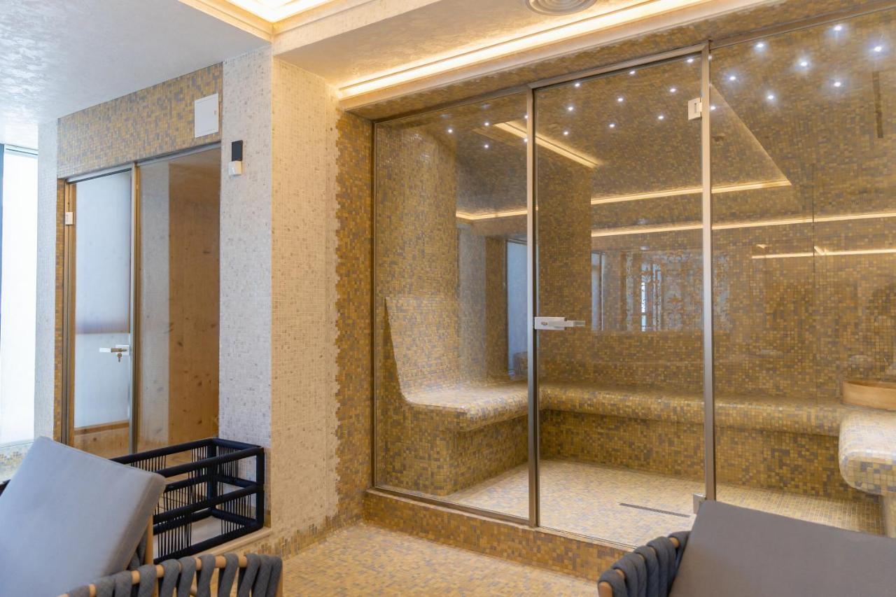 W Regal Boutique Hotel&Spa - 4