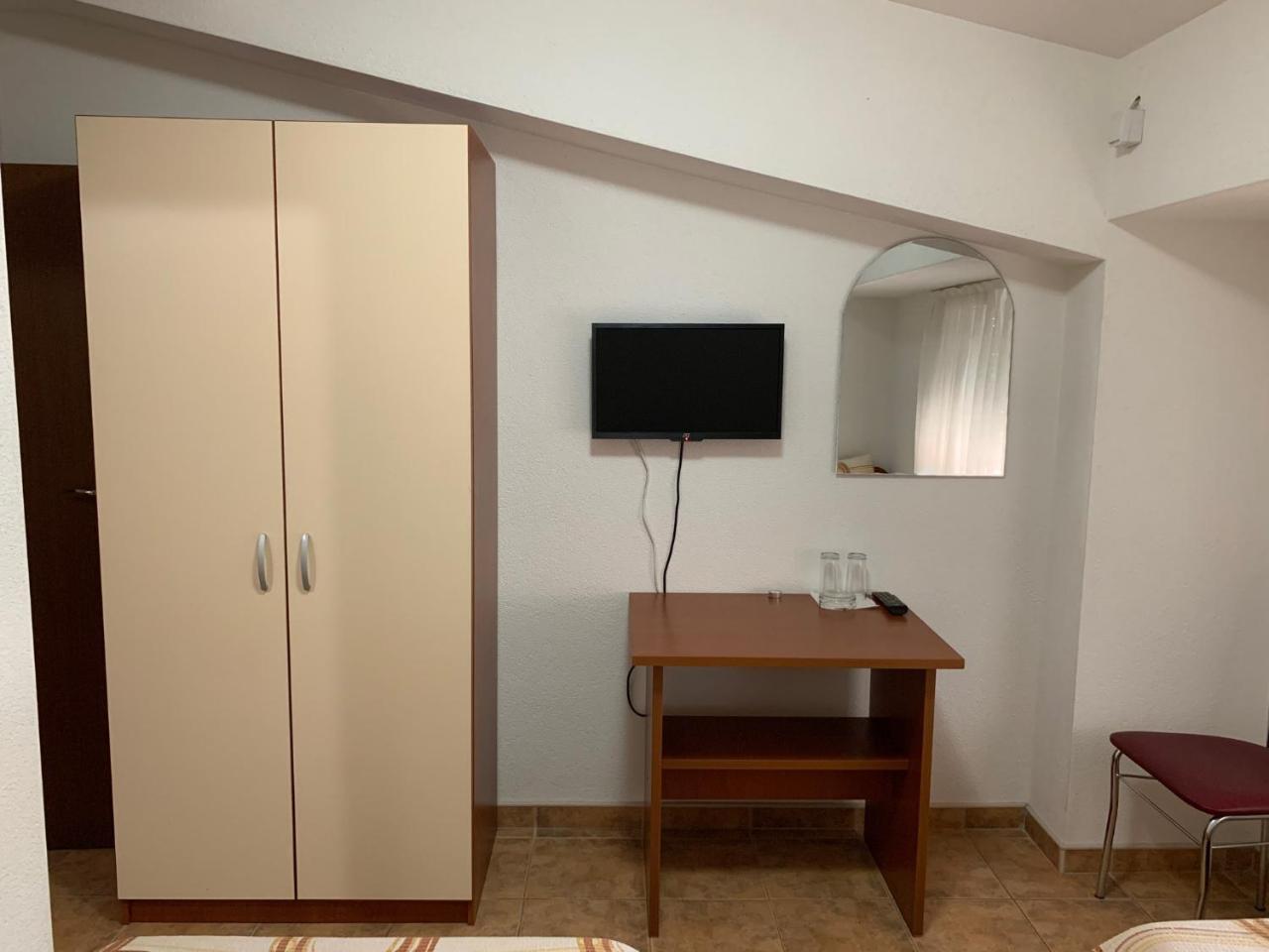 Royal L Hotel photo 2