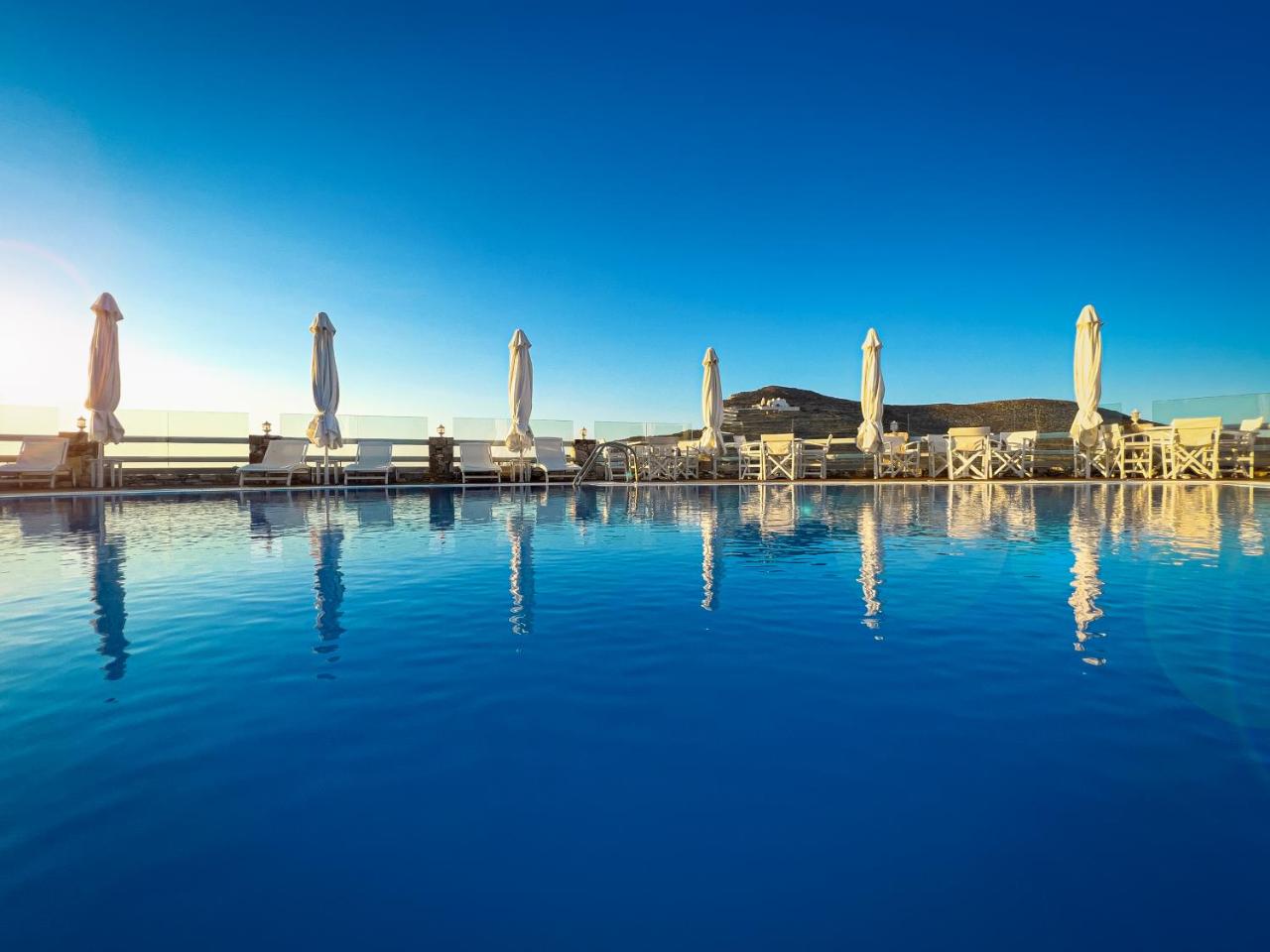 Photo - Aspalathras White Hotel