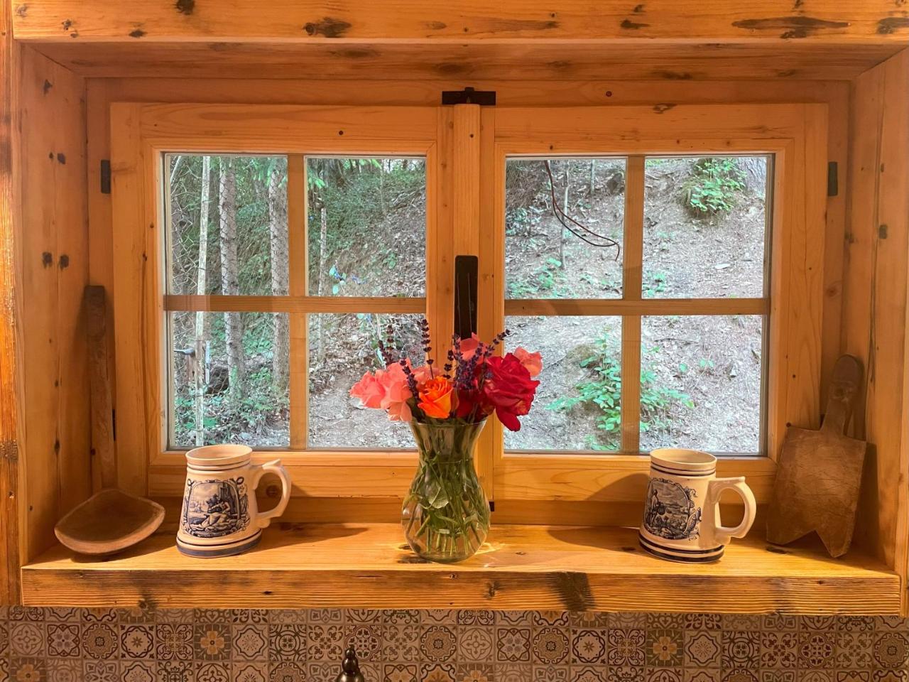 Cosy Mary Chalet photo 3