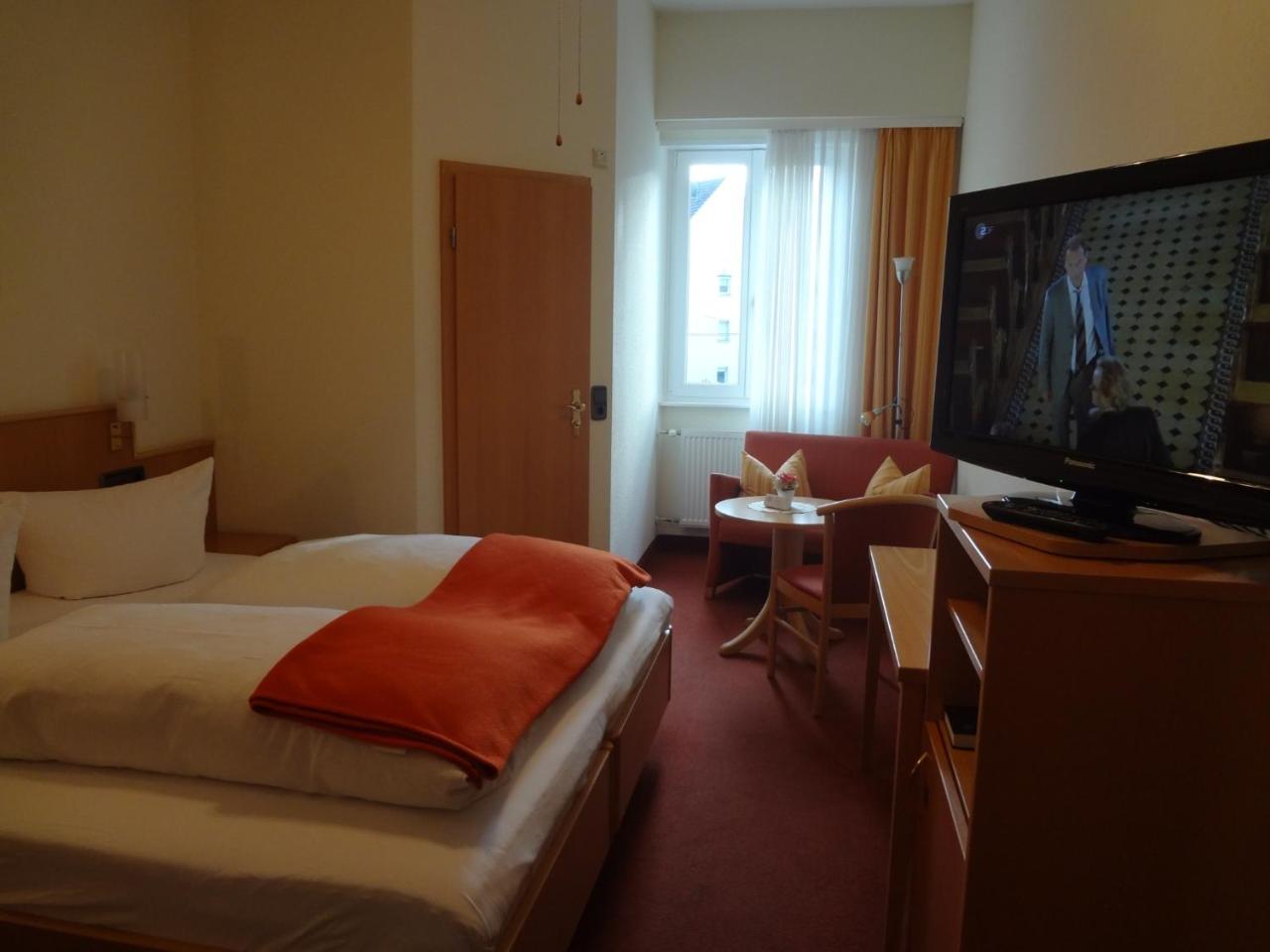 Hotel Rose Heidelberg inklusive Frühstück, Saunanutzung und Parkplätze nach Verfügbarkeit photo 3