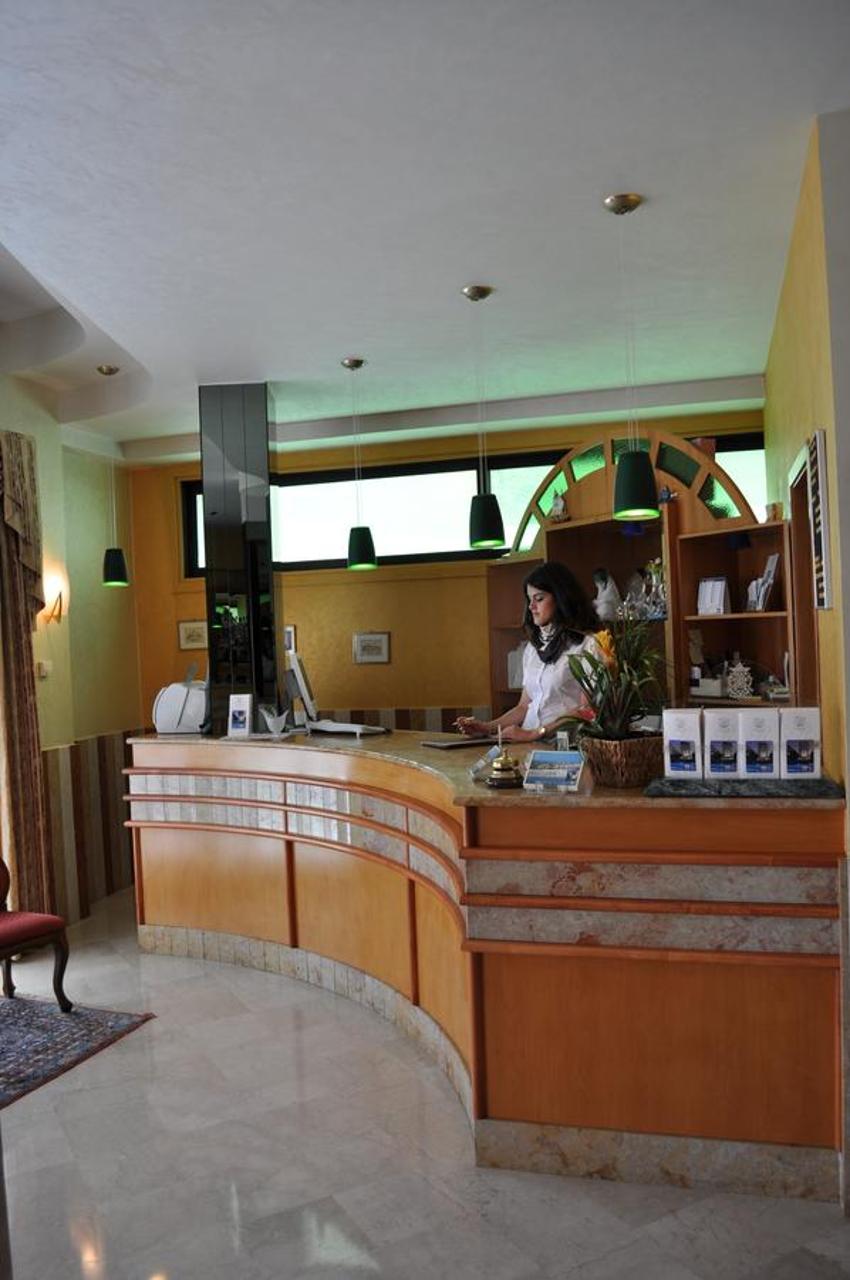 Hotel Real photo 3