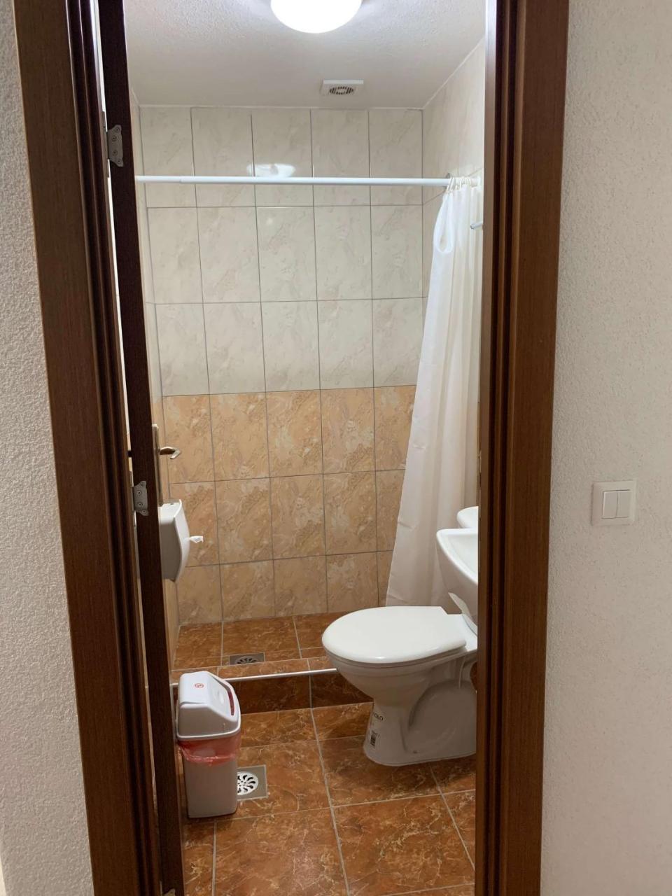 Royal L Hotel photo 3
