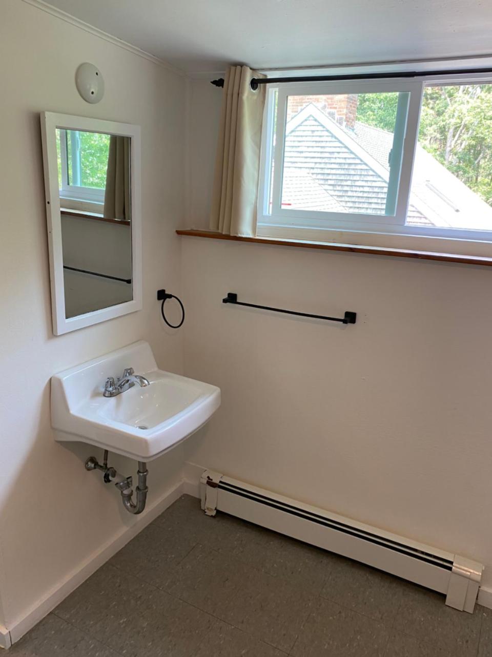 HI Martha's Vineyard Hostel photo 4