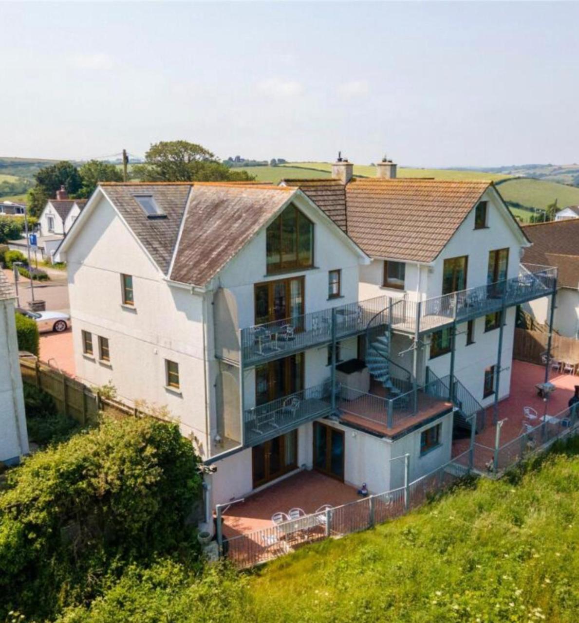 Orchard Manor - 3