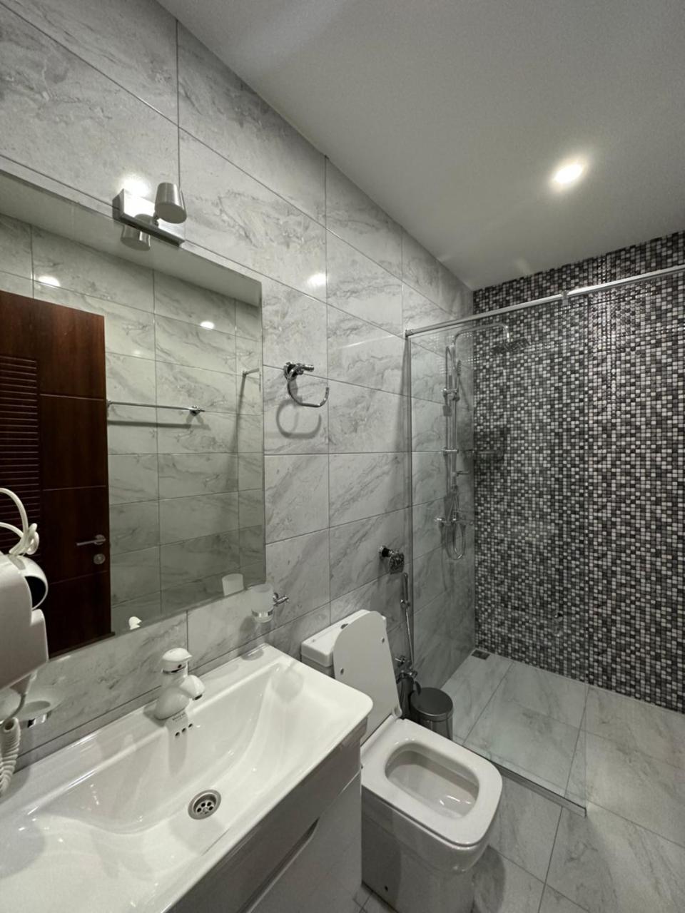 Luxmani Hotel & Spa photo 2