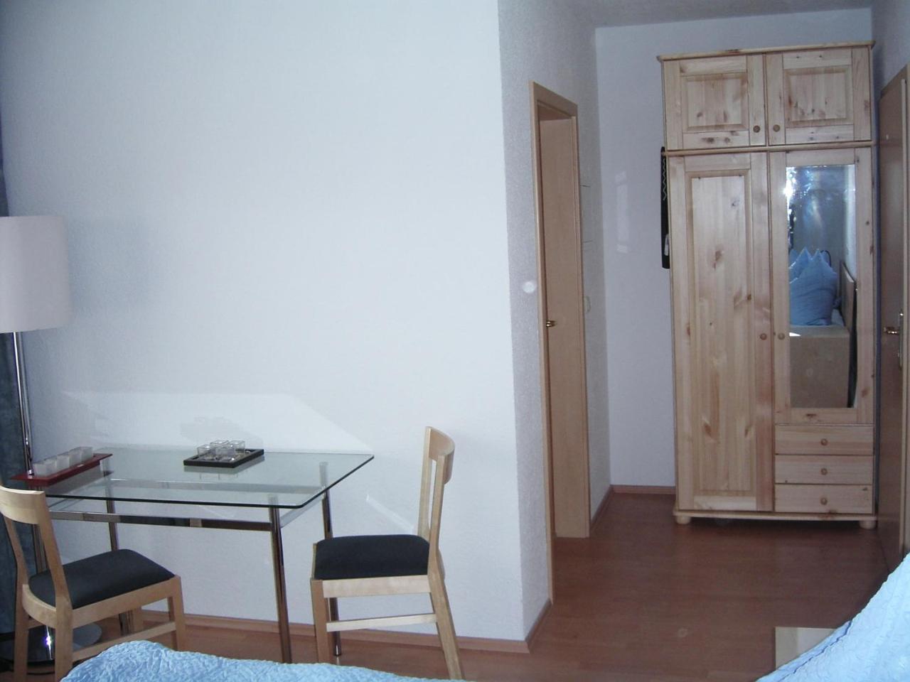 Hotel Pension zu Dresden Altpieschen photo 4