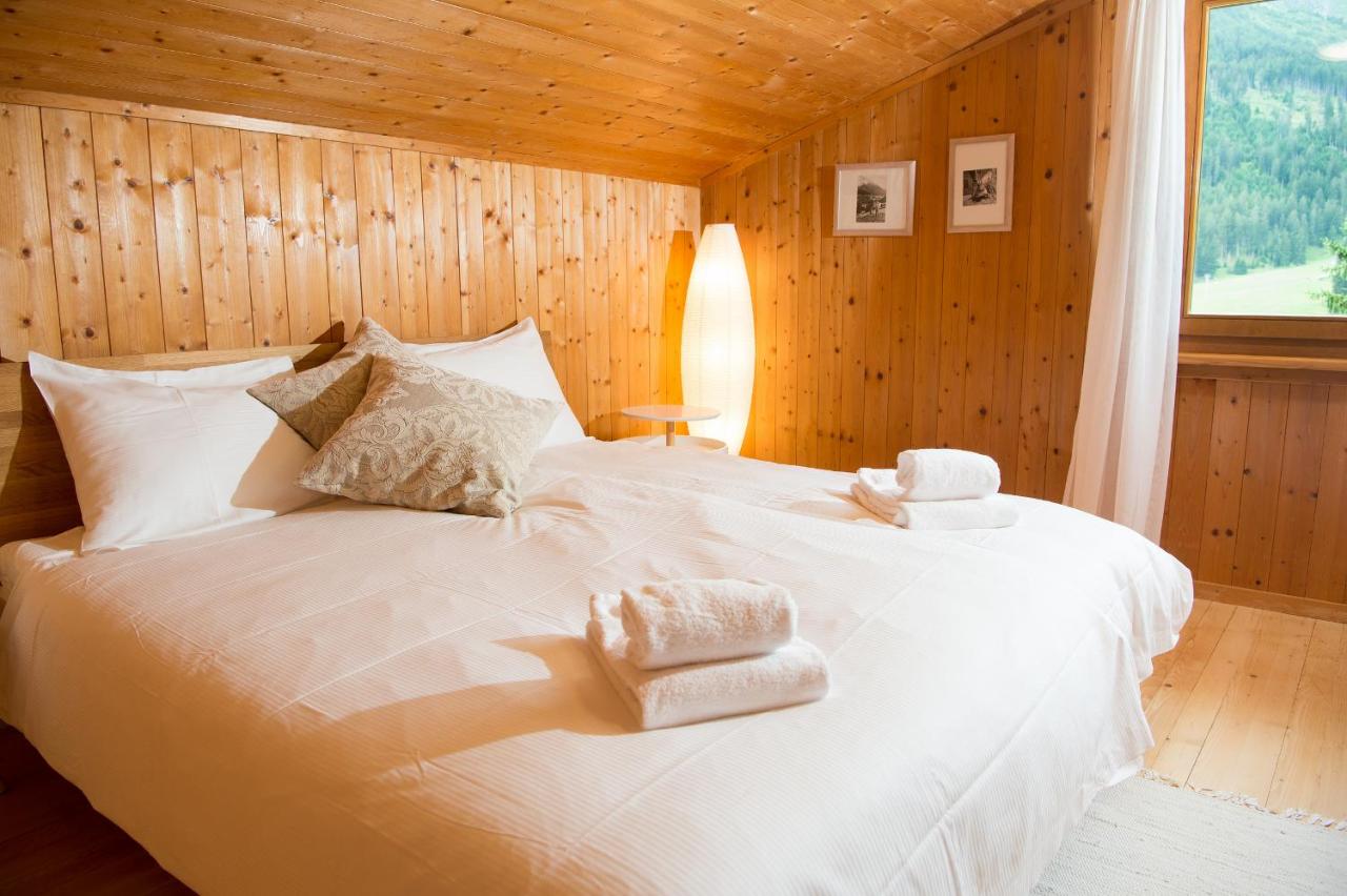 Large chalet with panoramic views photo 2