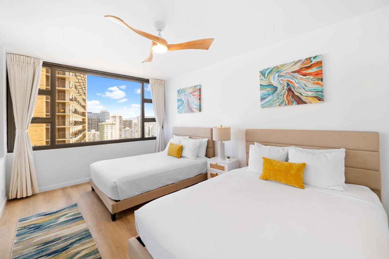 Gorgeous Condo with Ocean View, Near Beach, Free Parking - 4