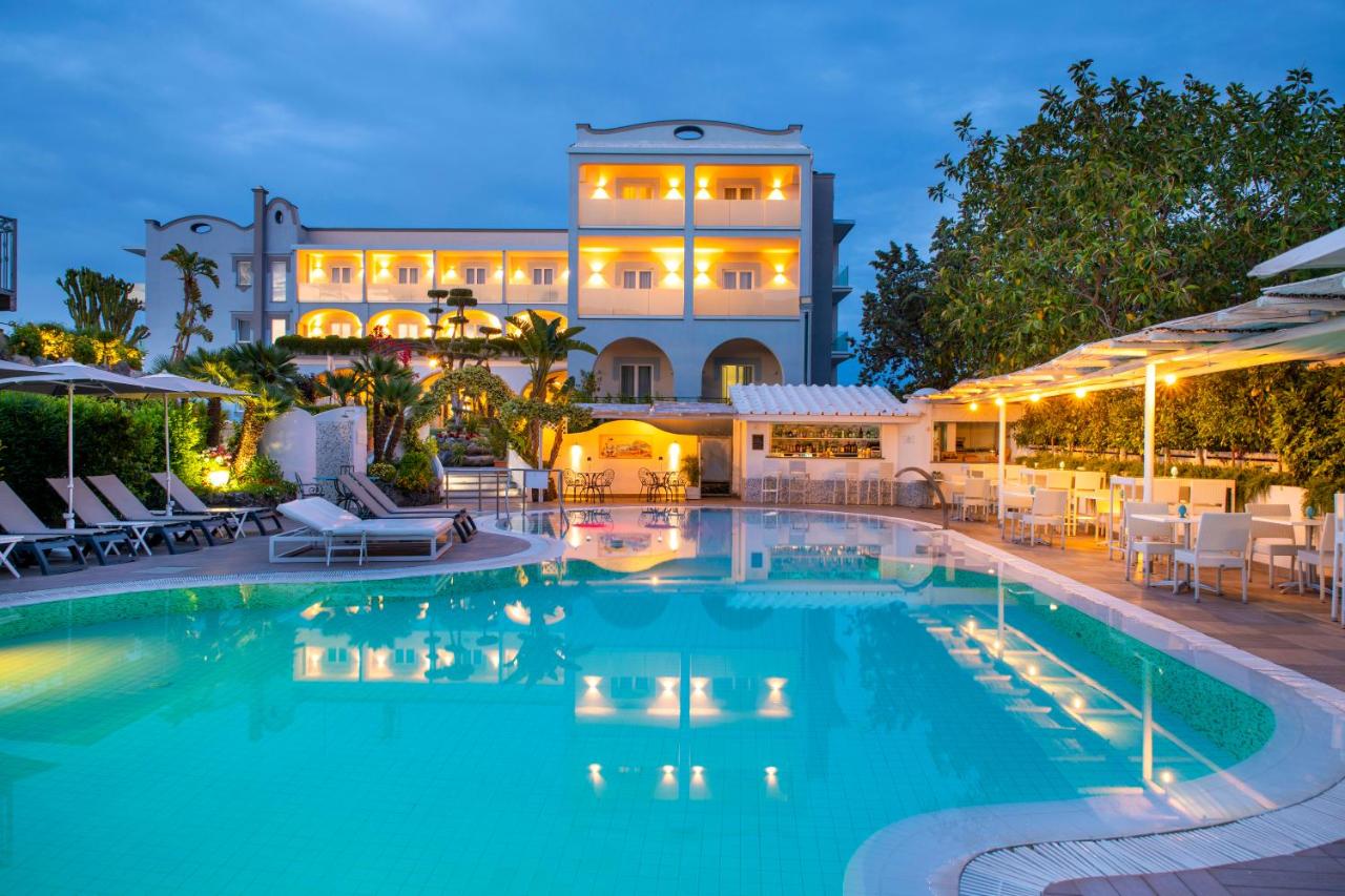 Hermitage Resort & Thermal Spa - 3