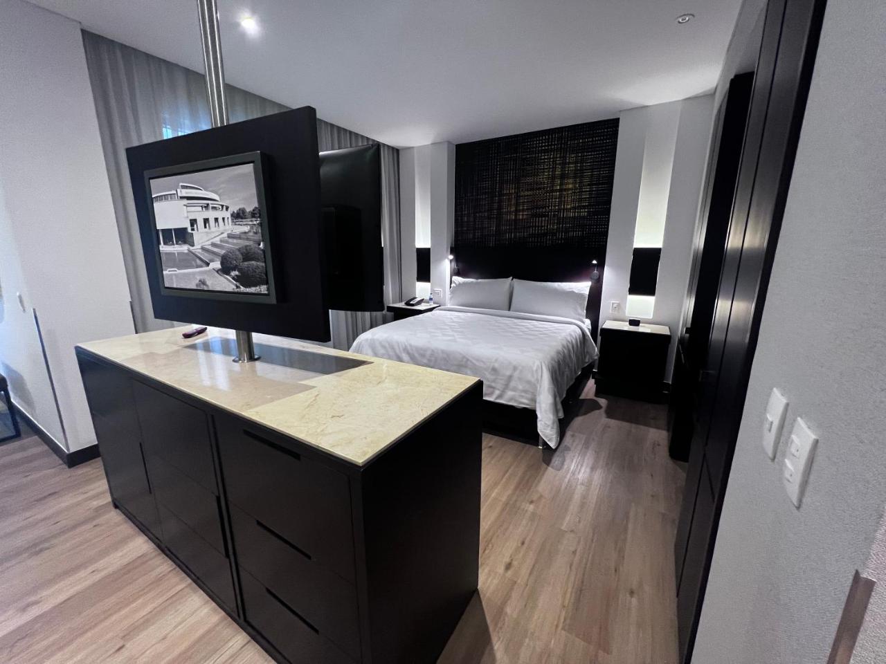 Holiday Inn Bogota Airport By IHG photo 3