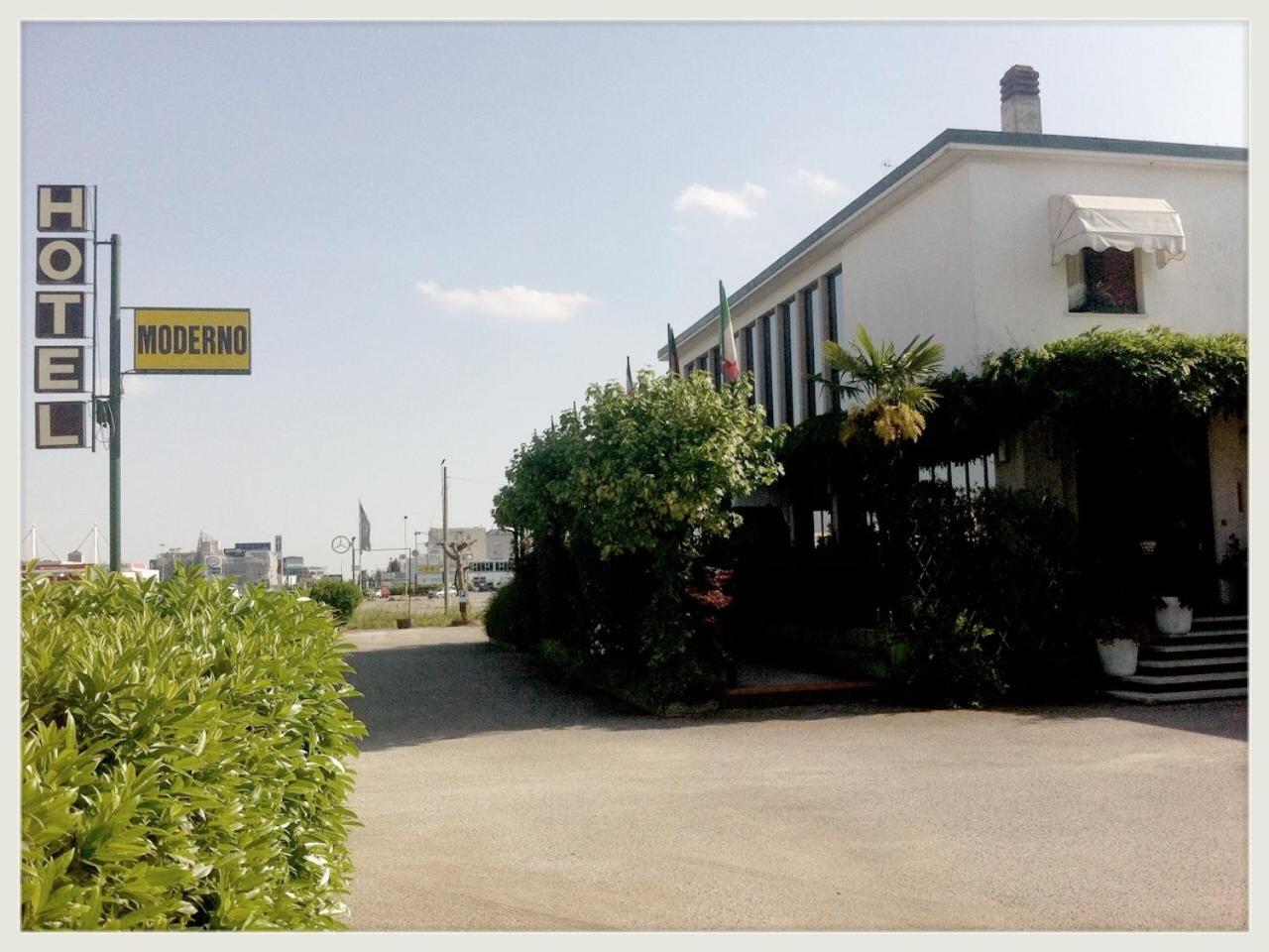 Hotel Moderno photo 4