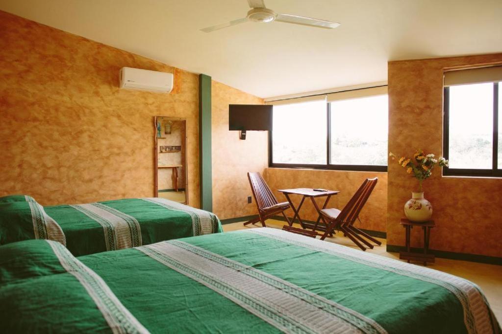 Madre Tierra Hotel photo 2