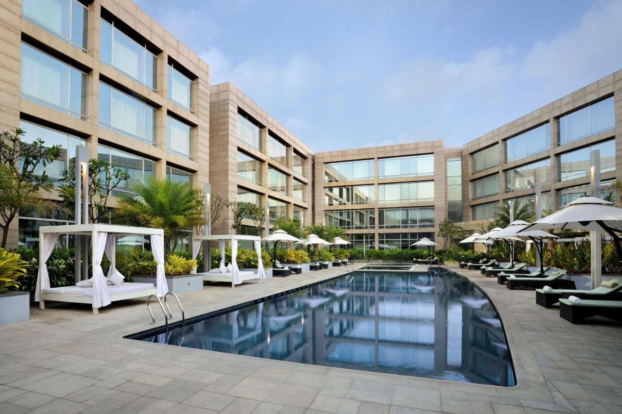 Photo - Hilton Bangalore Embassy GolfLinks