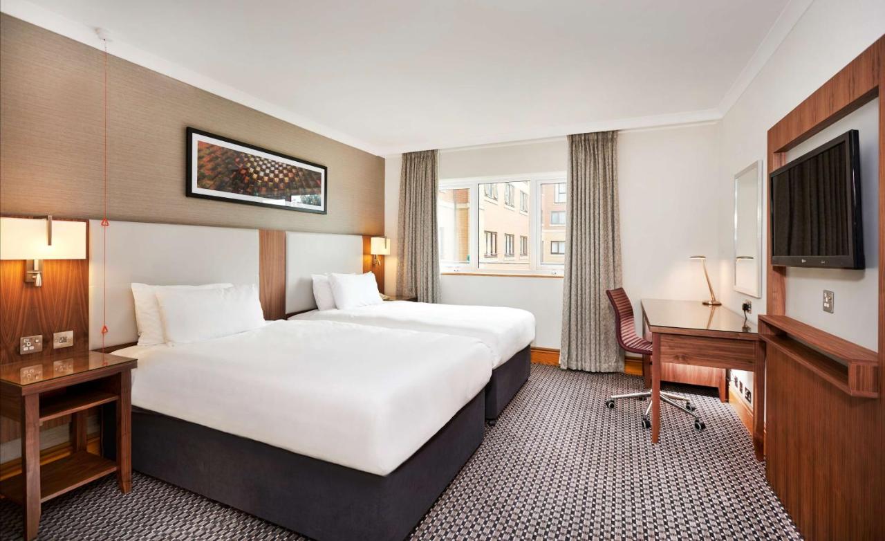 DoubleTree by Hilton Coventry - 2