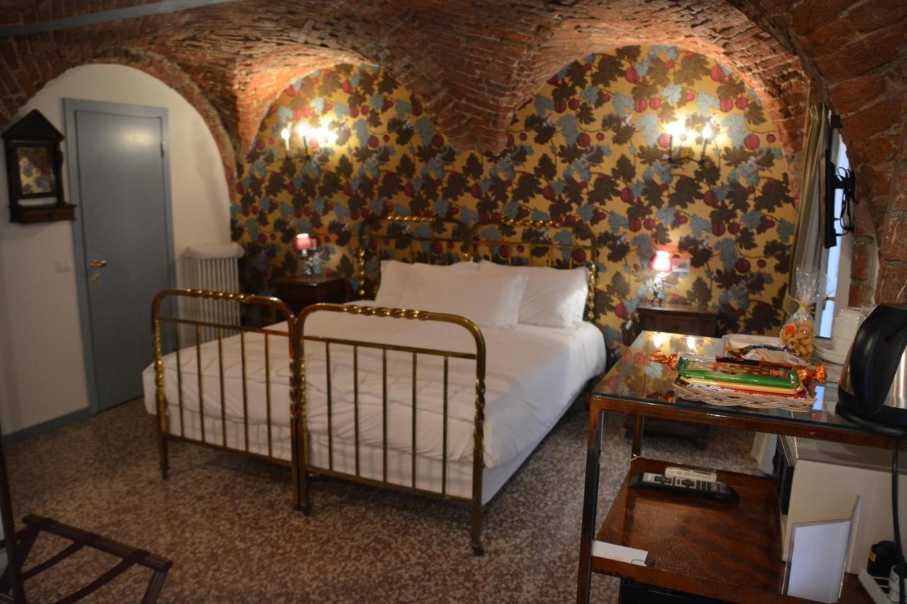 Ca' Monteggia Guest House photo 4