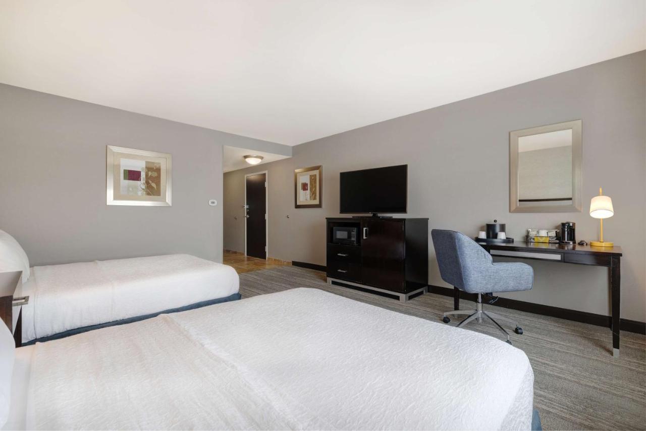 Hampton Inn & Suites Seattle/Federal Way photo 3