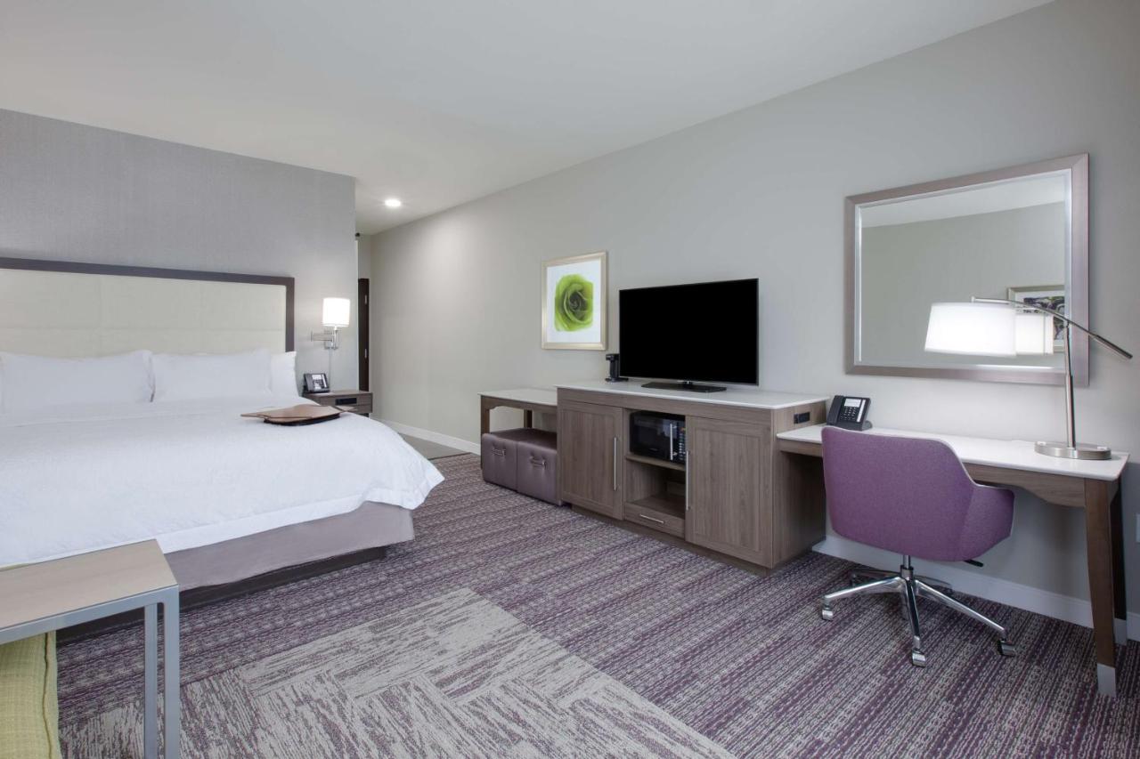 Hampton Inn & Suites Tyler-South photo 2