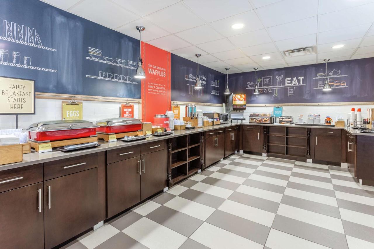 Hampton Inn Boston/Peabody photo 4