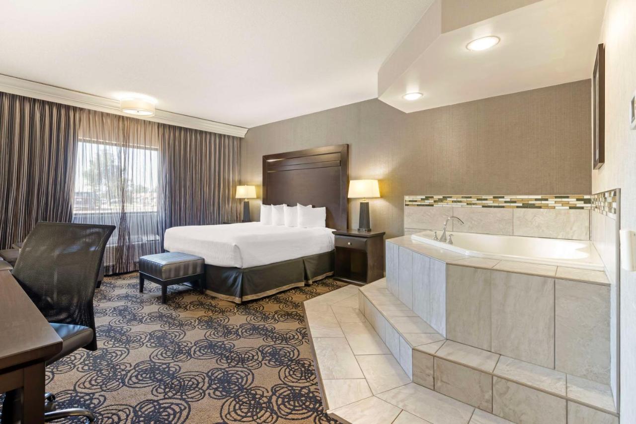 Foto - Best Western Plus Midwest Inn
