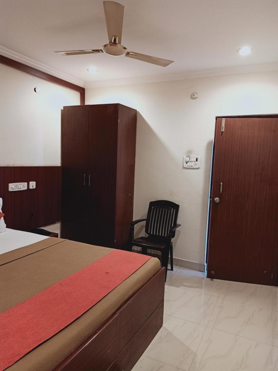 Hotel Neem Tree Hyderabad Airport photo 4