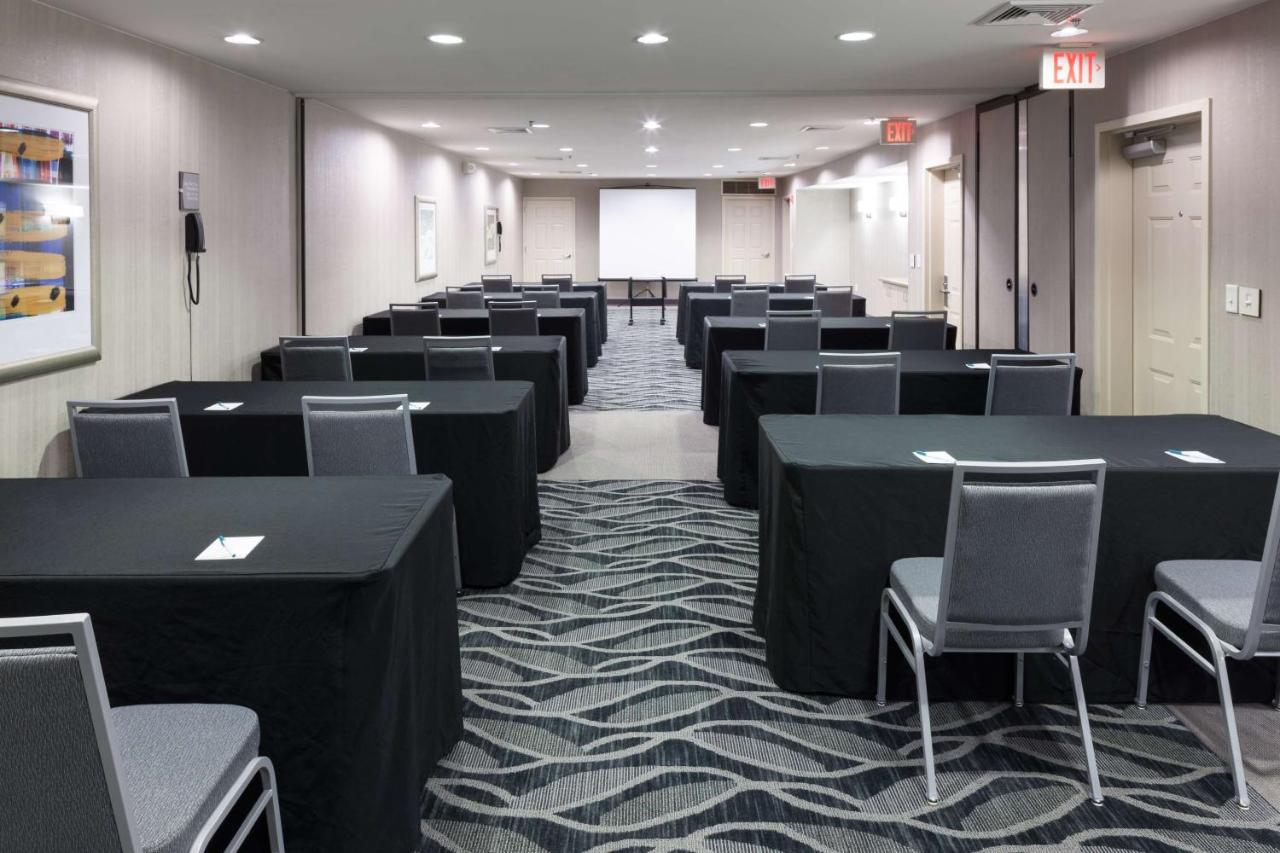 Homewood Suites by Hilton Mahwah photo 4