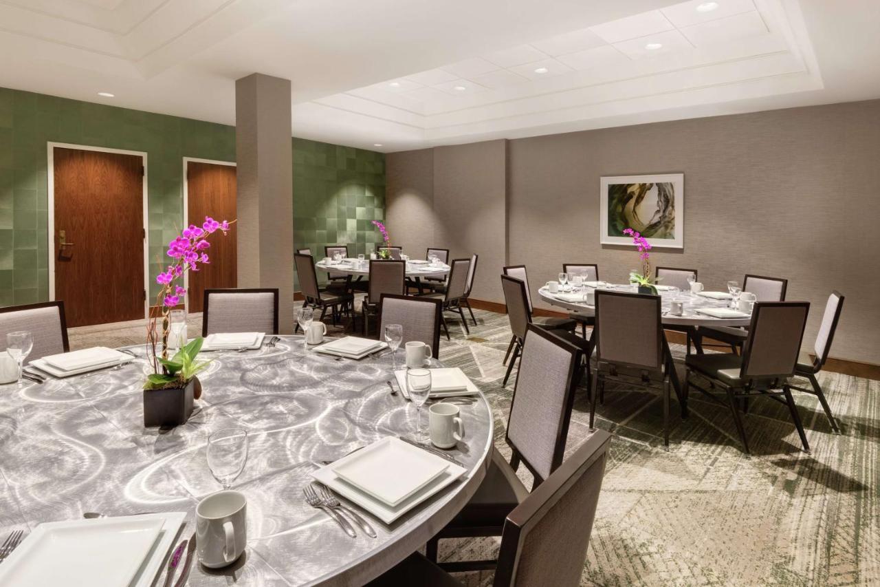 Embassy Suites By Hilton Hotel Tysons Corner photo 2