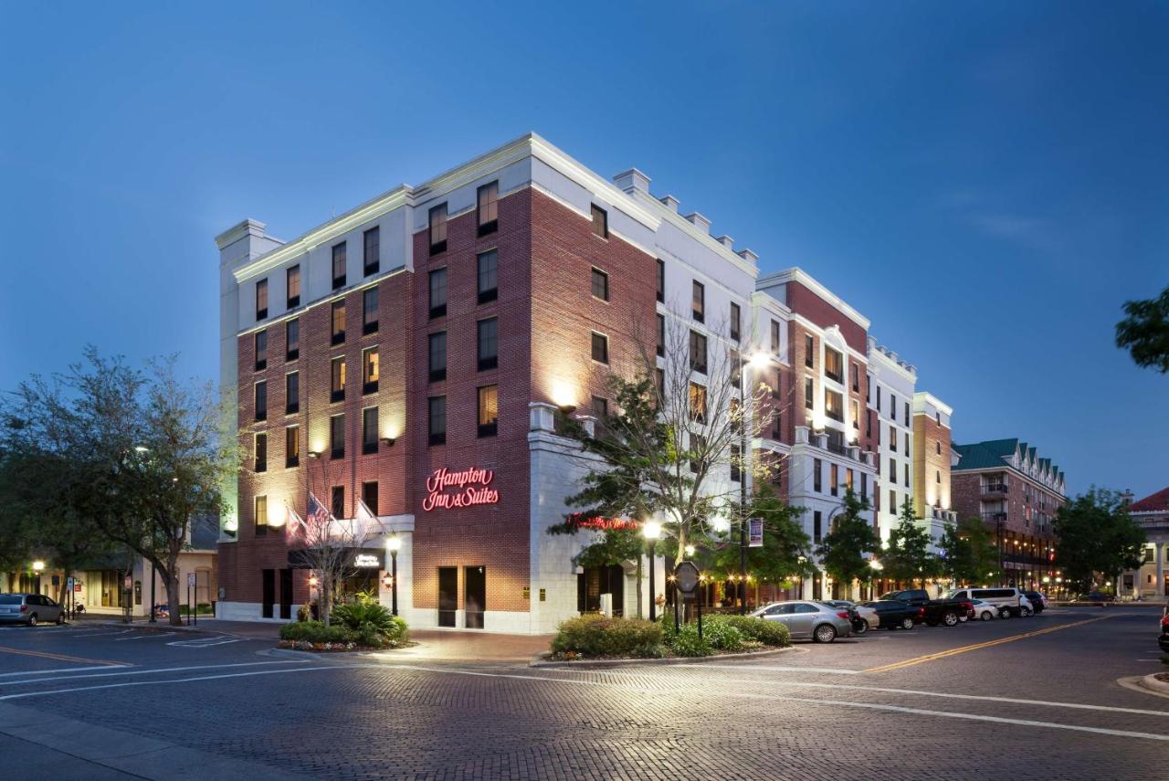 Hampton Inn & Suites by Hilton Gainesville Downtown University