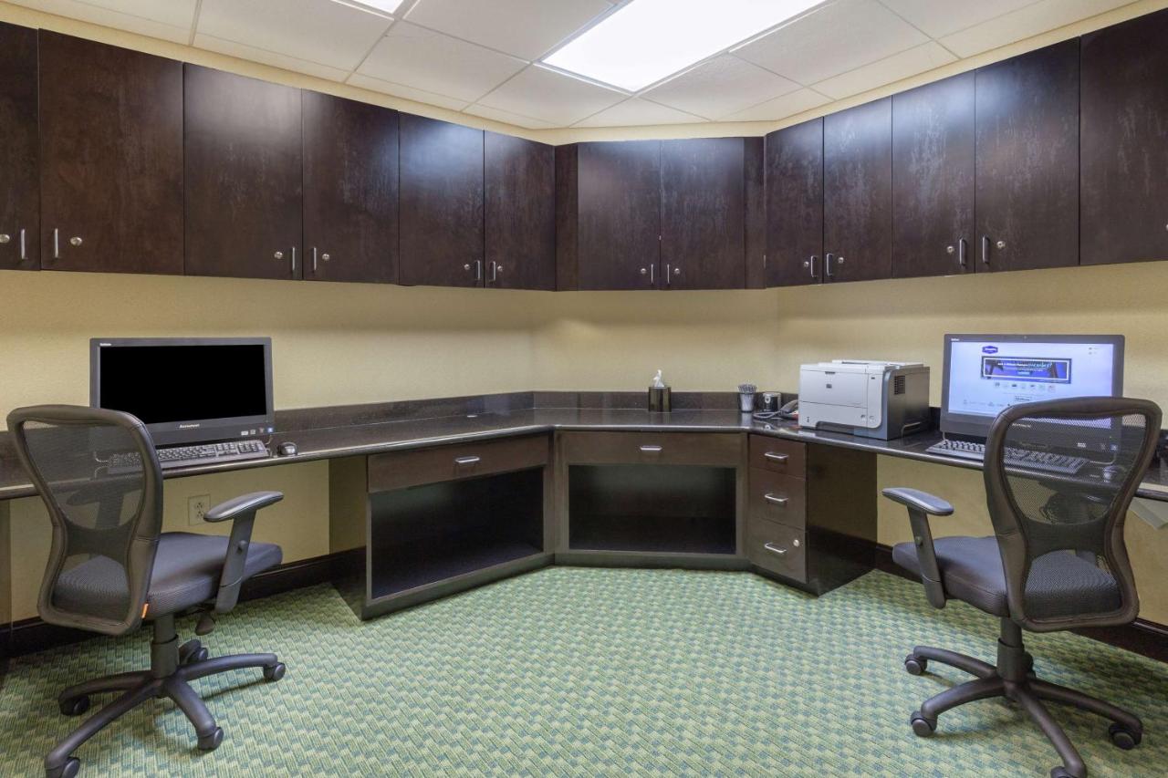 Hampton Inn Richmond-South photo 4
