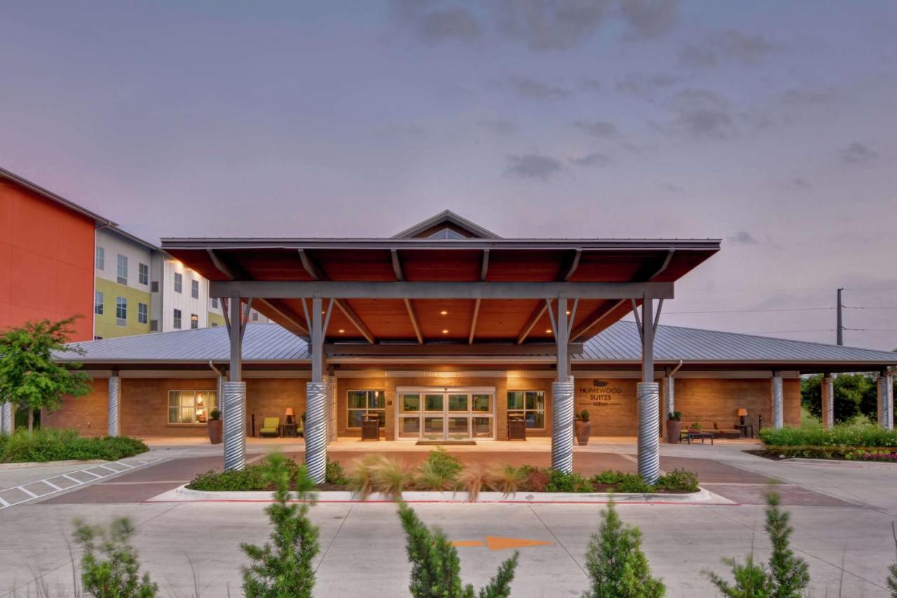 Photo - Homewood Suites By Hilton Techridge Parmer @ I 35