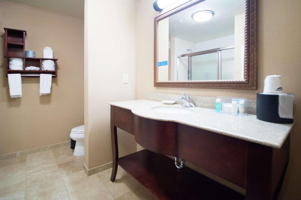 Hampton Inn & Suites Greensburg photo 3