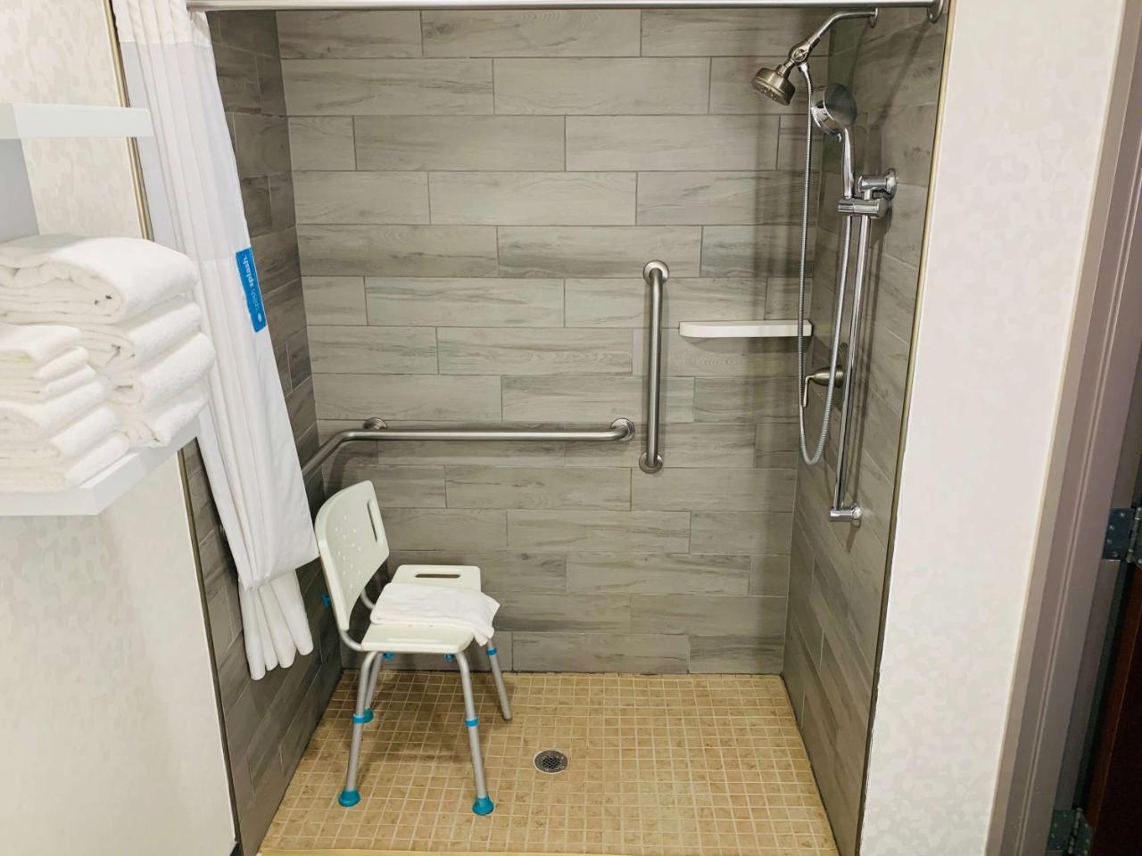 Hampton Inn Fort Stockton photo 2