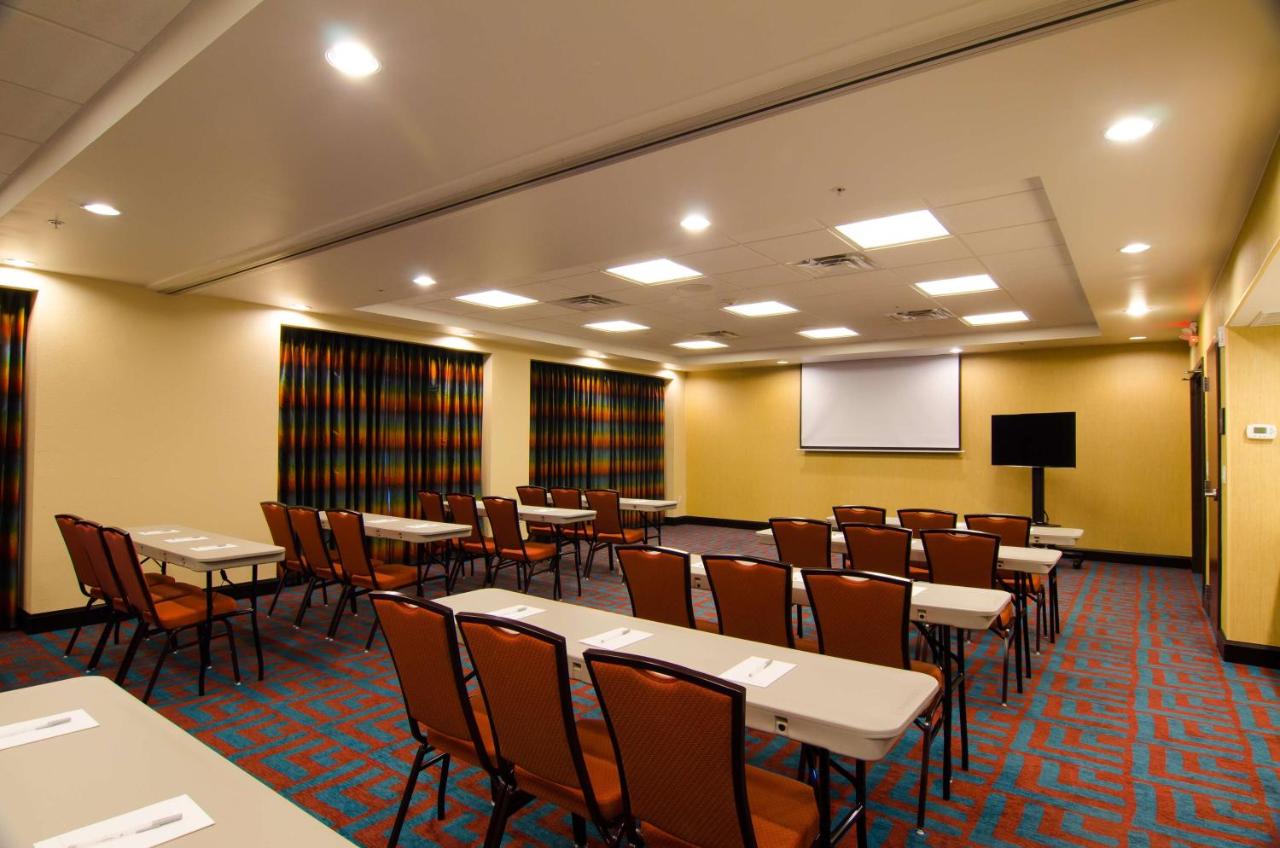 Hampton Inn & Suites Huntsville photo 3