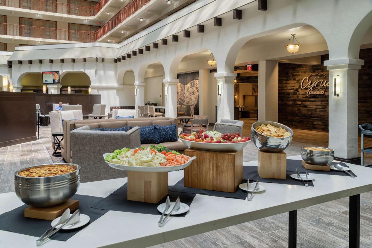 Photo - Embassy Suites by Hilton Tulsa I-44